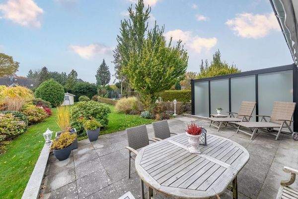 ... Terrassenzugang.