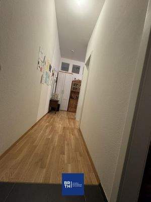 Flur Eingang .jpg 4