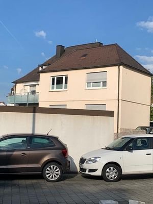 Südansicht und Garagen