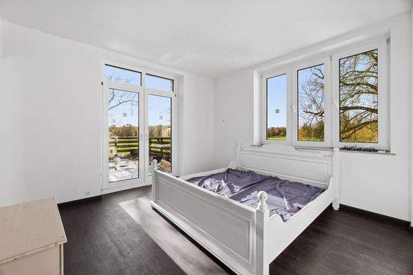 Eck-Apartment mit Terrassenzugang