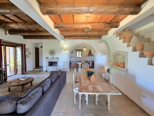 Traditionelle Steinvilla bei Plevriana auf Kreta m