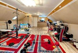 DG mit WC + Anschluß für Küche