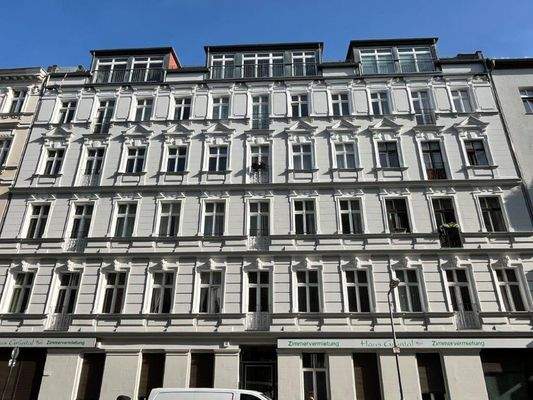 Haus_vorn_mehr_mittig.