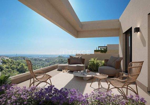 Flats with Seamless Indoor-Outdoor Spaces in Marbella