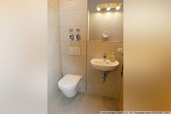 Schönes Gäste-WC im EG