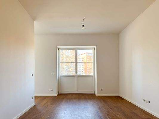 Lichtdurchflutetes Wohnzimmer