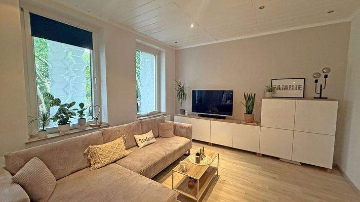 Wohnzimmer 1.OG rechts