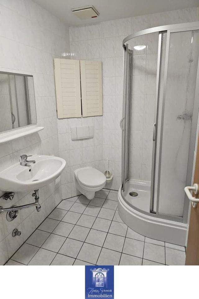Entzückende Wohnung in zentraler Lage in Coswig! - Photo 2