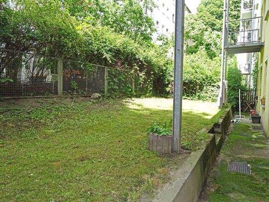 *Blick von der Terrasse