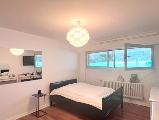 1. Zimmer im Souterrain