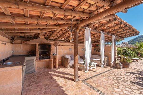 Rustikale Sommerküche 