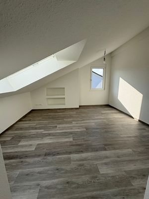Schlafzimmer DG l.4.jpg