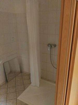 Bad mit ebenerdige Dusche