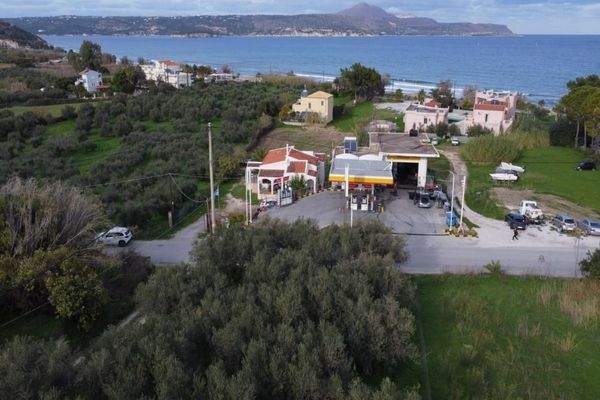 Kreta, Kalyves: Grundstück mit bezauberndem Meerblick zu verkaufen, nur wenige Schritte vom Strand entfernt