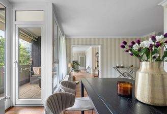 Wohnzimmer mit Essbereich