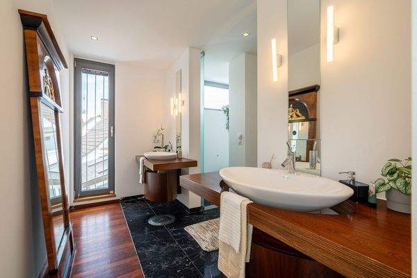 Bad für Master-Schlafzimmer