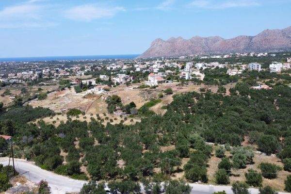Kreta, Kalathas: Grundstück mit Meerblick in der Nähe des Strandes zu verkaufen