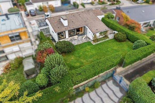 Grundstücks- und Hausansicht