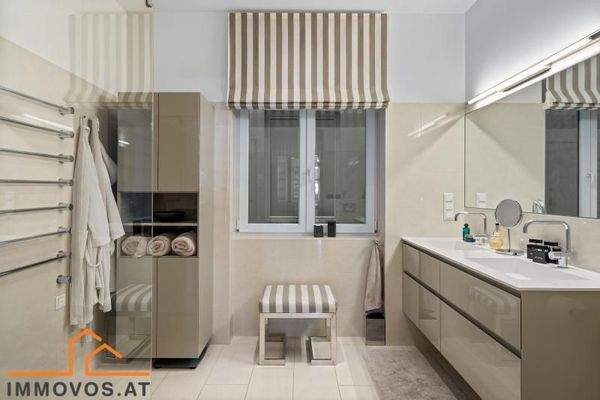 Luxus-Bad mit Dusche und 2. WC