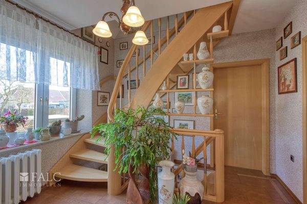 Treppe vom EG ins OG