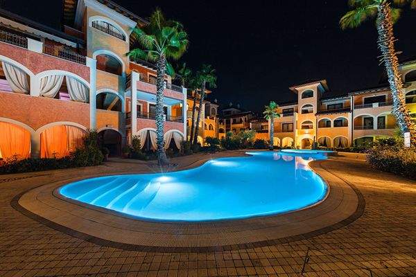 PISCINA COMUNE DI SERA