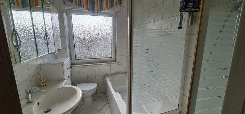 W1 Bad Wohnung 1 OG Bild 1.jpg