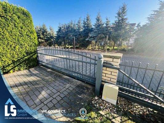 Elektrisches Rolltor