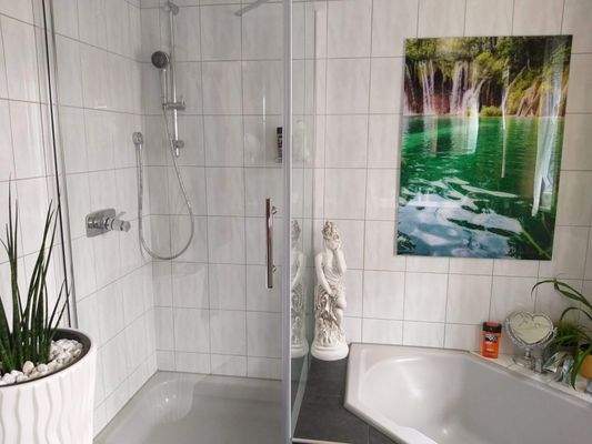 3. Whg. EG Haupthaus Bad