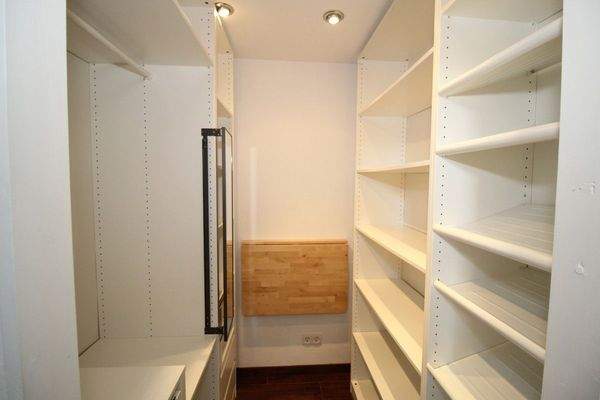 begehbarer Kleiderschrank EG