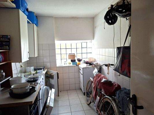 Größerer Abstellraum.