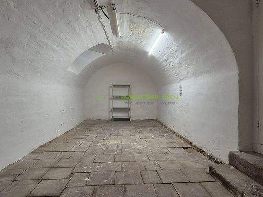 WE01 KG Kellerraum ß1