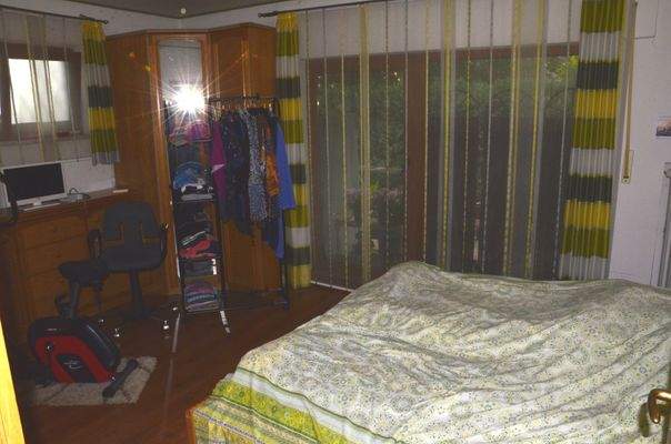 Schlafzimmer EG