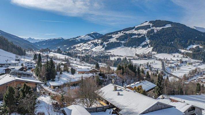 KITZIMMO-Exklusives Bauernhaus mit Freizeitwohnsitz kaufen - Immobilien Jochberg.