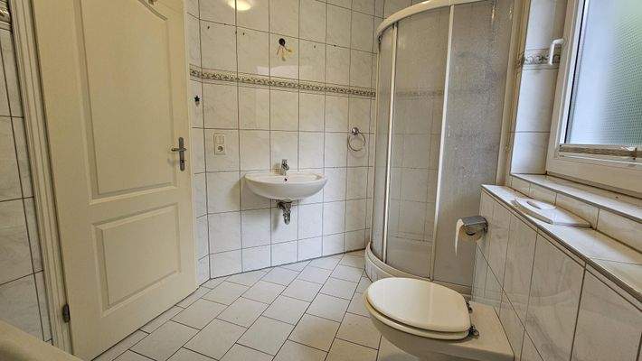 5,7 m² Bad/WC mit Ost-Fenster