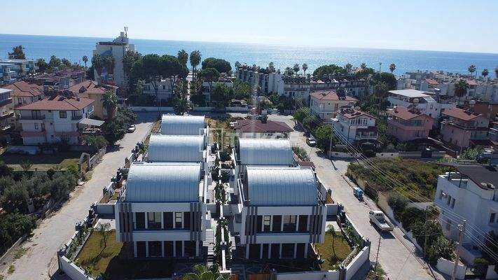 Detached Villas with Pool Near the Sea in Konaklı Alanya