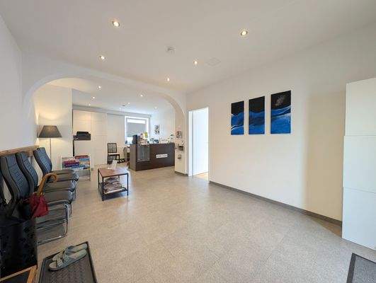 Wartebereich - Foto 1.jpg