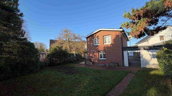 Garten - Hinteransicht Haus