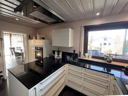 ... mit Durchgang ins ...