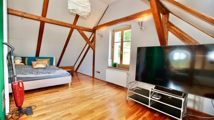 Dachgeschoss / Schlafzimmer