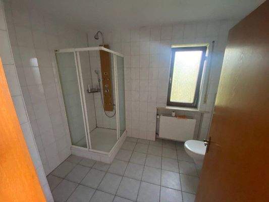 Duschbad mit Fenster