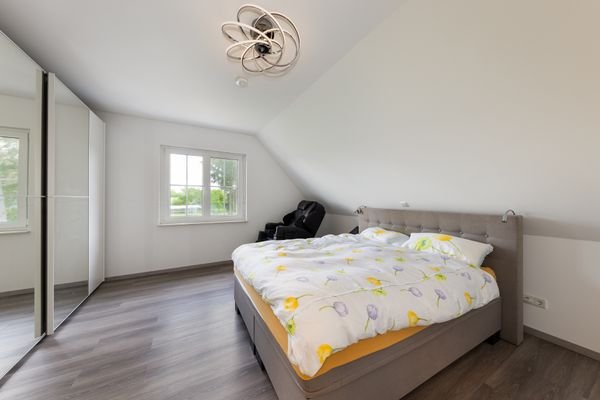 Schlafzimmer II