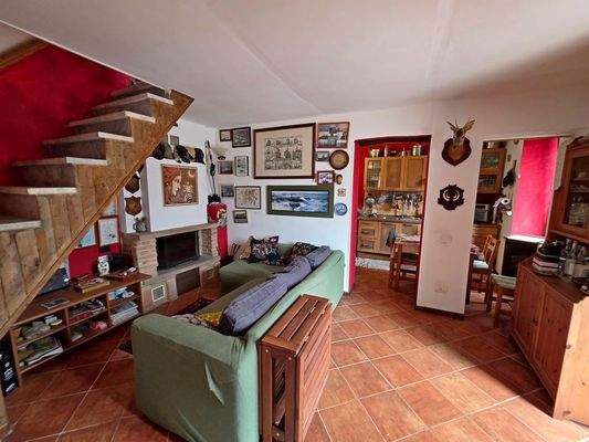 1000088106 - 1K JPEG.jpg