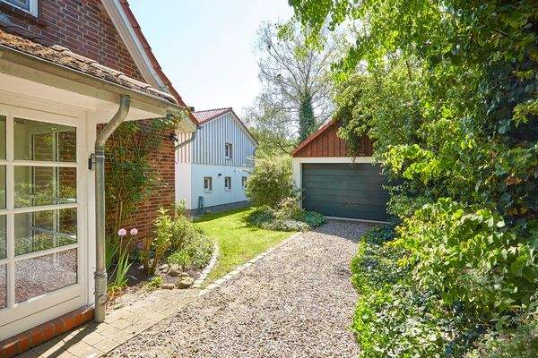 Ein Refugium der Ruhe – Stilvolles Gebäudeensemble in der Seenplatte