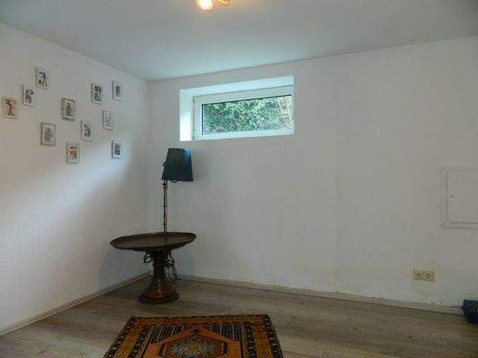 27_Souterrain Raum 2