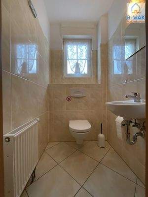 Gäse-WC Erdgeschoss