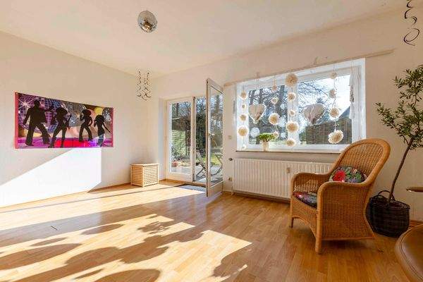 Wohnzimmer EG Wohnung