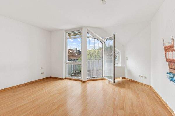 Schlafzimmer 2. 1.OG nach hinten hinaus