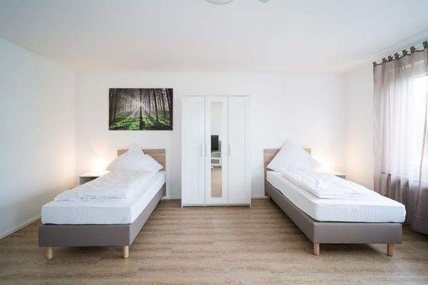 W1 Schlafzimmer, Schrank (1 von 1)