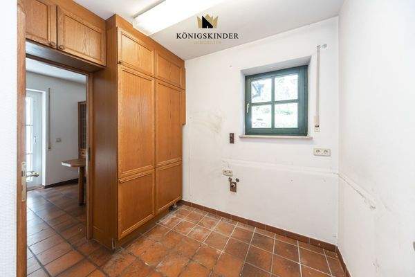 ...mit Hauswirtschaftsraum