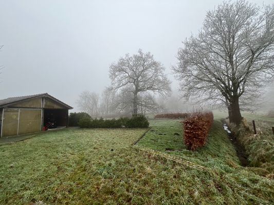 Schuppen Weitansicht.jpeg